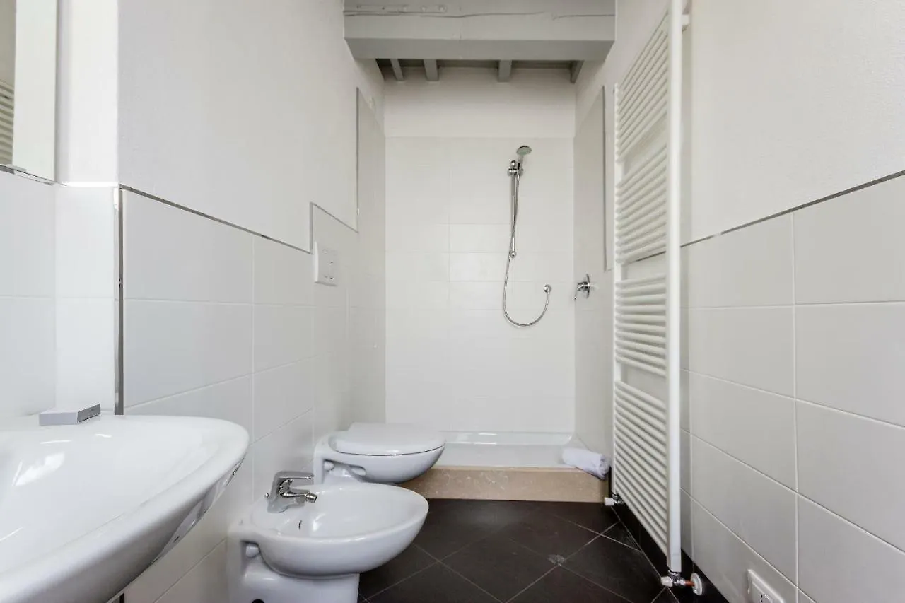 Cedro Apartment - Smart Holiday Mantova