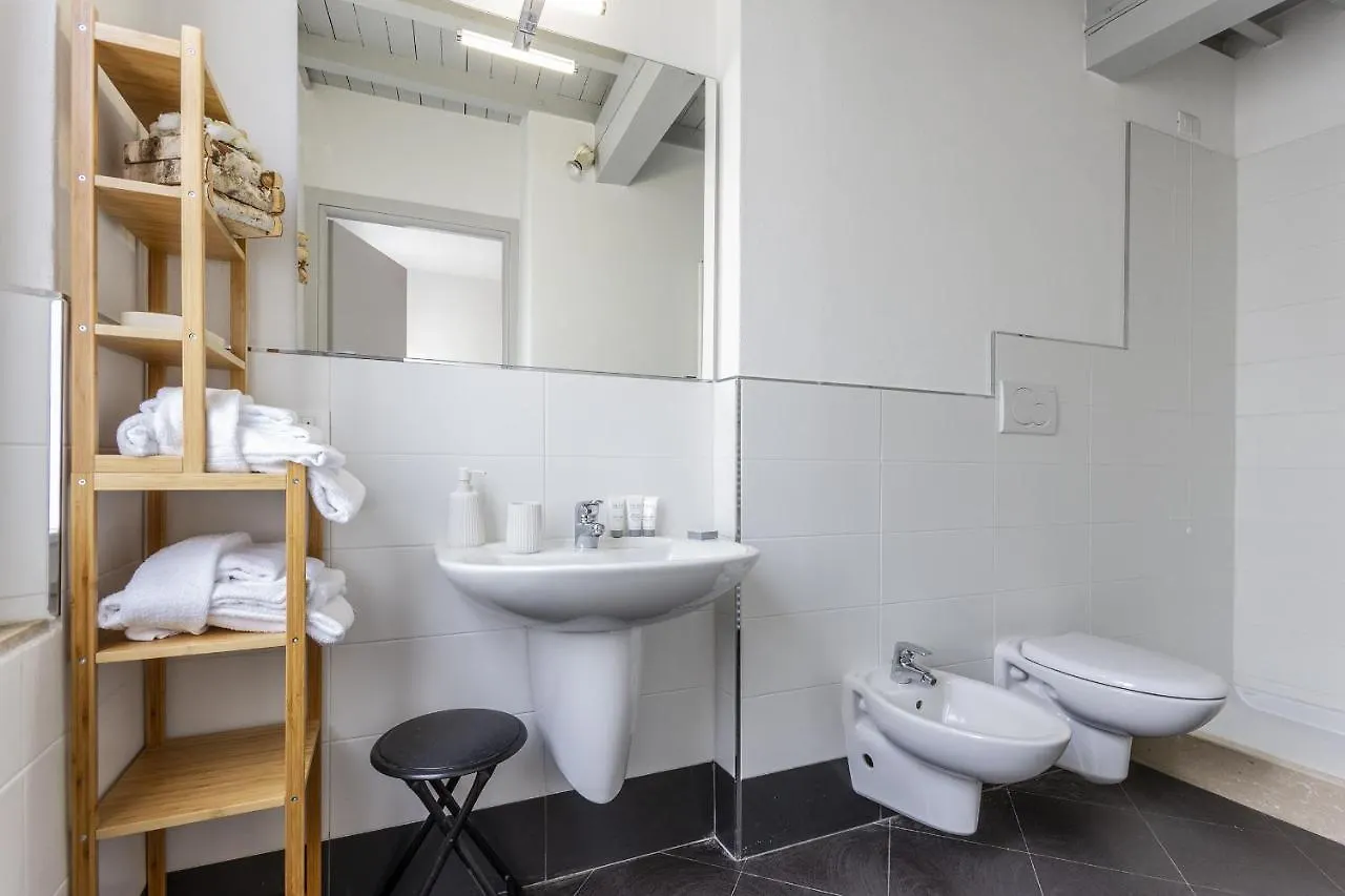Cedro Apartment - Smart Holiday Mantova